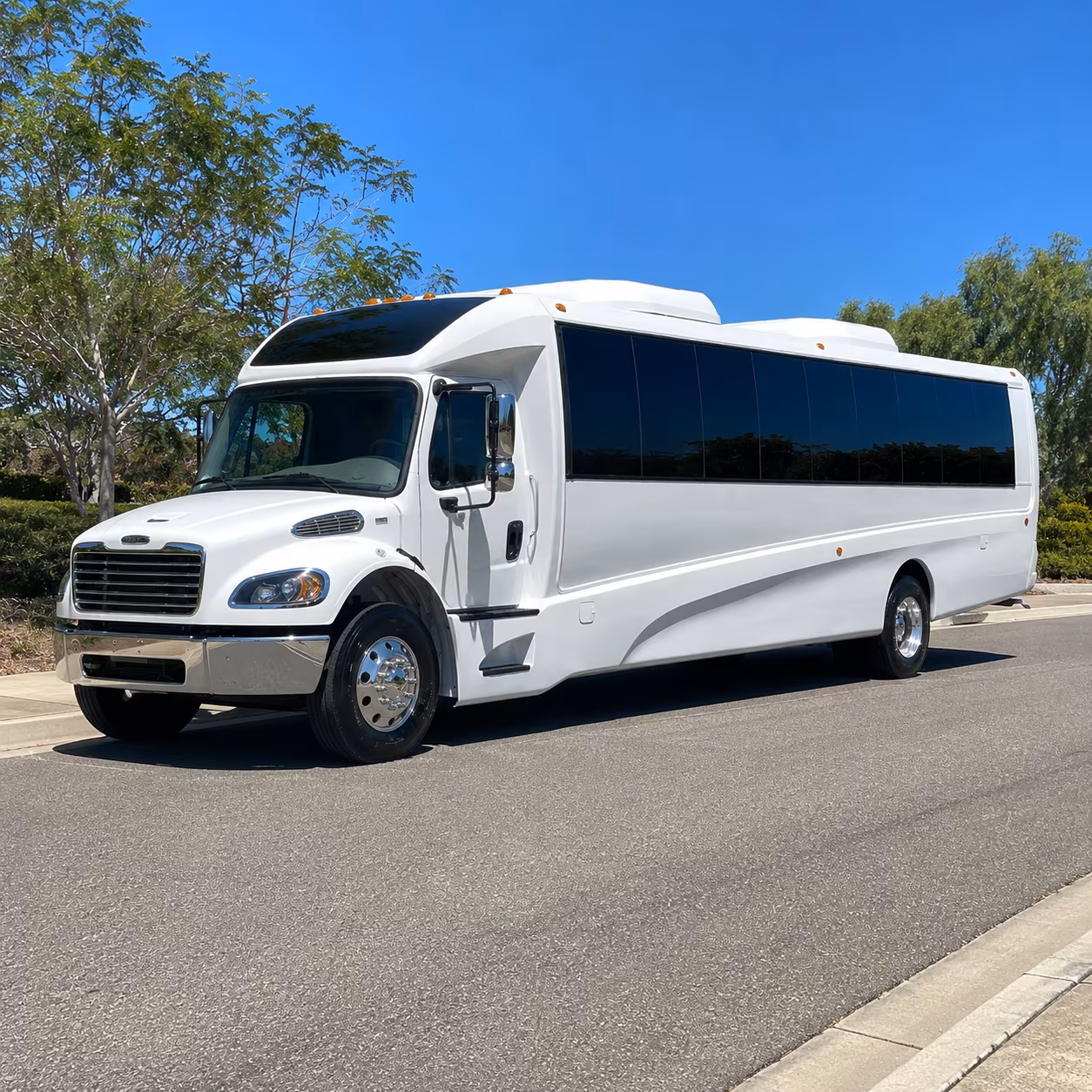 greeley 25 passenger minibus