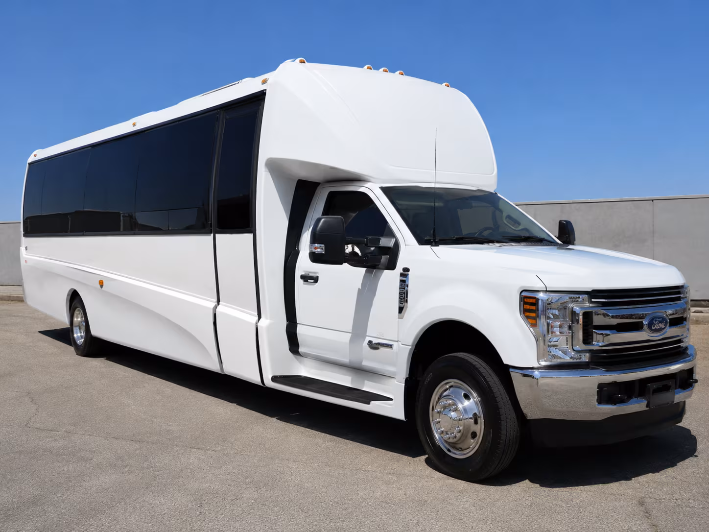 greeley area charter buses for denver day trips and museum visits