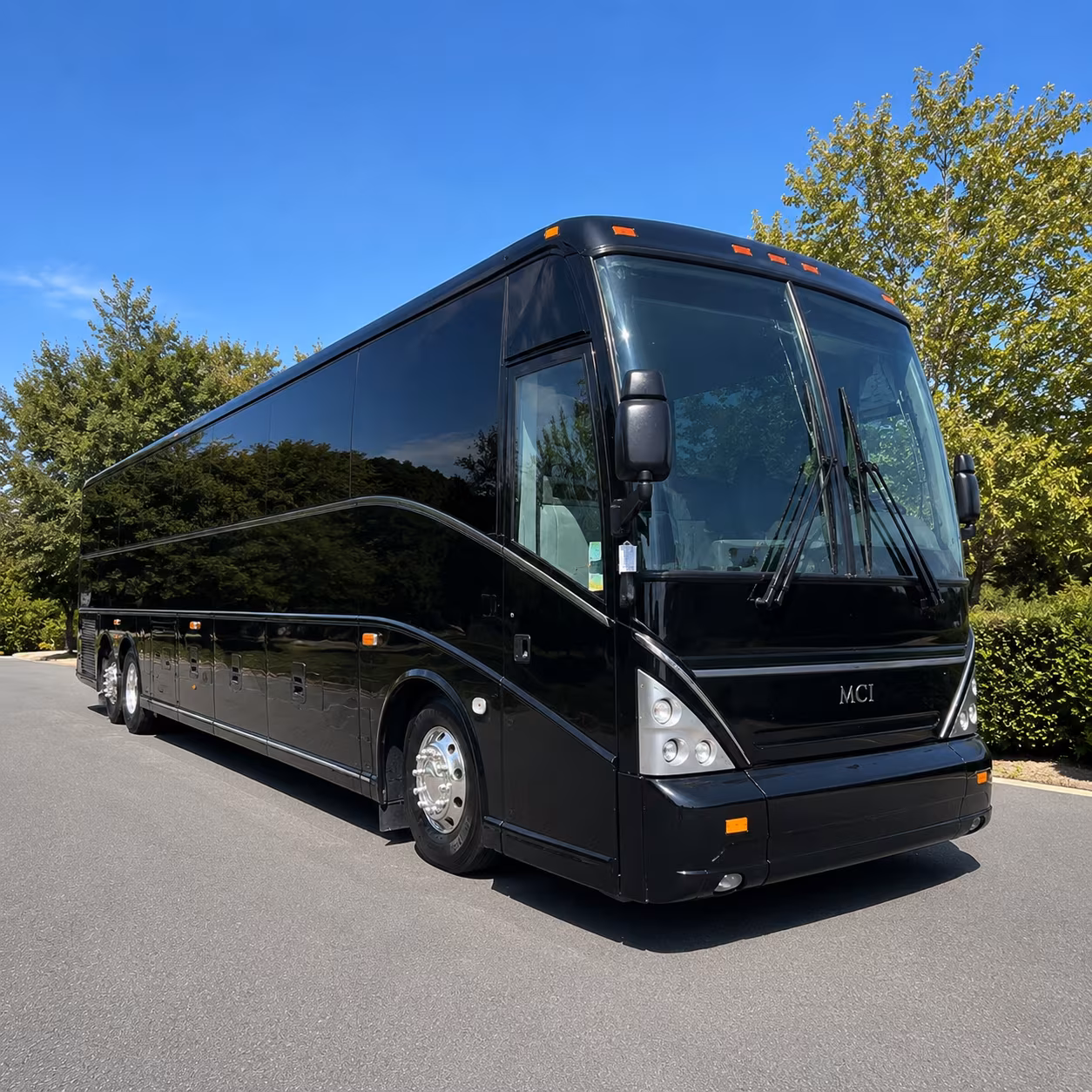 shuttle buses for military personnel at northern colorado installations